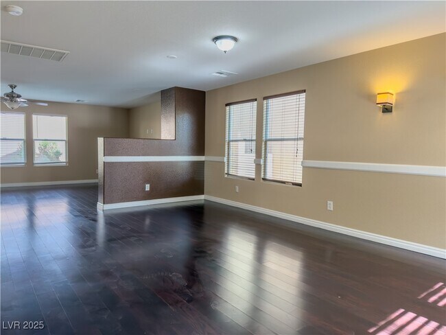 Building Photo - 3384 Jasmine Vine Ct