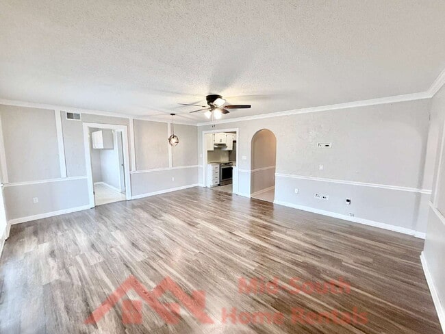 Building Photo - 465 Shelton Rd