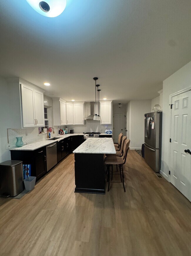 Building Photo - 1017 Antonio Dr