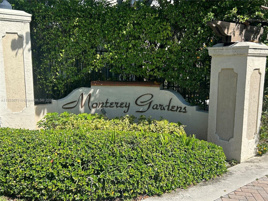Primary Photo - 8607 SW 68th Ct