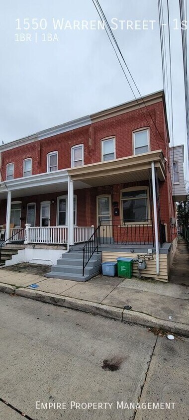 Primary Photo - 1550 Warren St