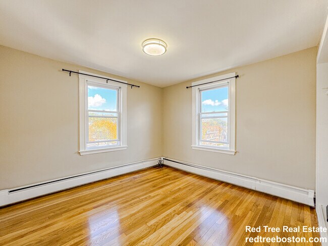 Foto del edificio - 19 Town Hill St