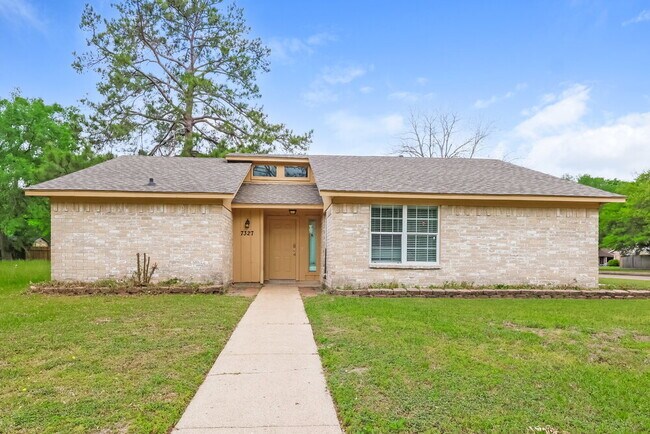 Building Photo - 7327 Shady Vale Ln