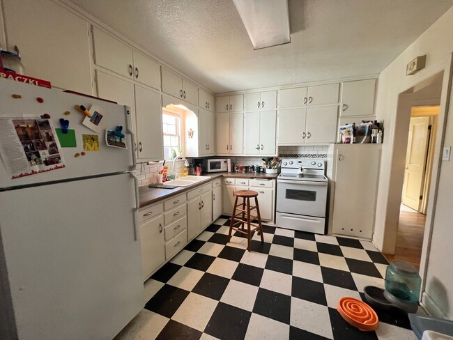 Foto del edificio - 405 N Duncan St