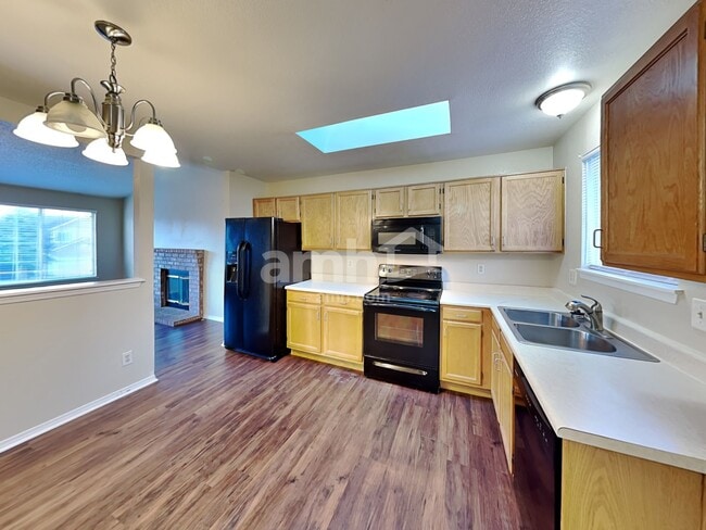 Building Photo - 4112 S Lewiston Cir