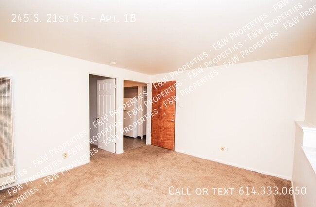 Building Photo - 245 S 21st St