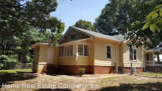 Building Photo - 1346 Westbrook Plaza Dr