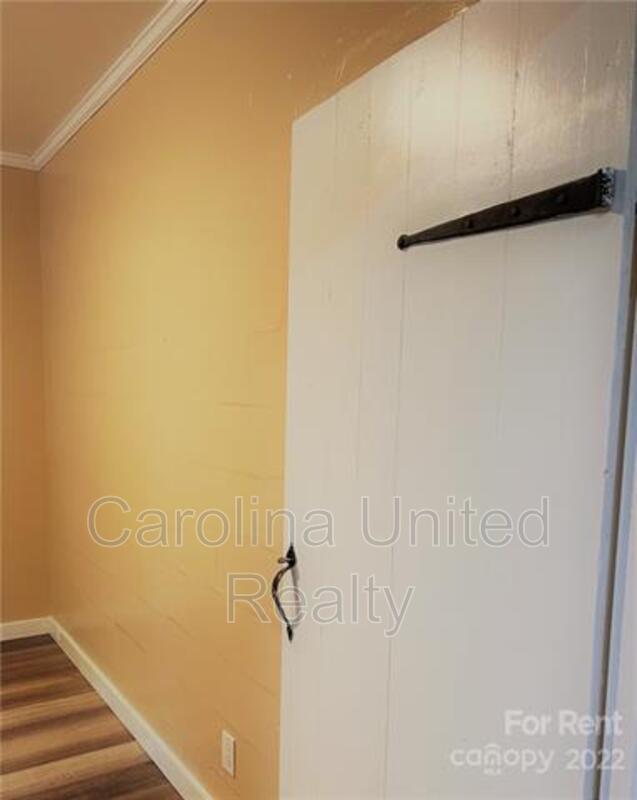 Building Photo - 2605 Kendrick Dr