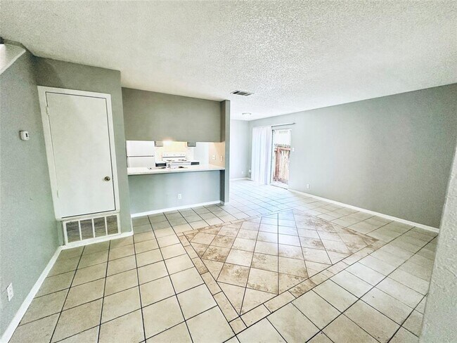 Foto del edificio - 1318 Southport Dr