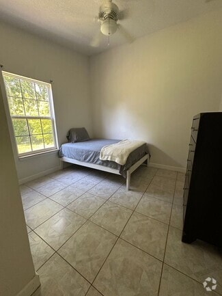Building Photo - 2778 Carmel Ct