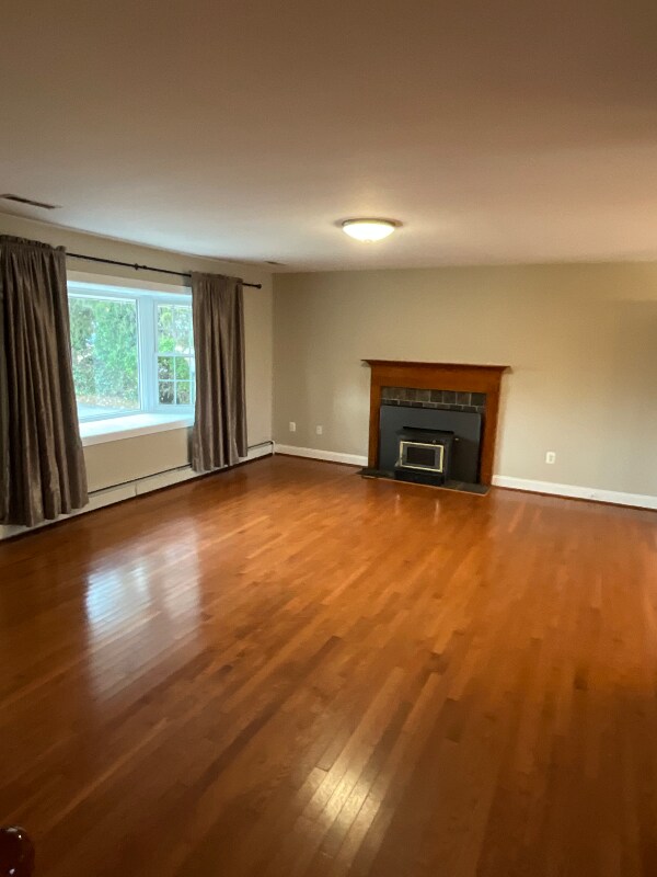 Foto del edificio - 5078 Broad Run Church Rd