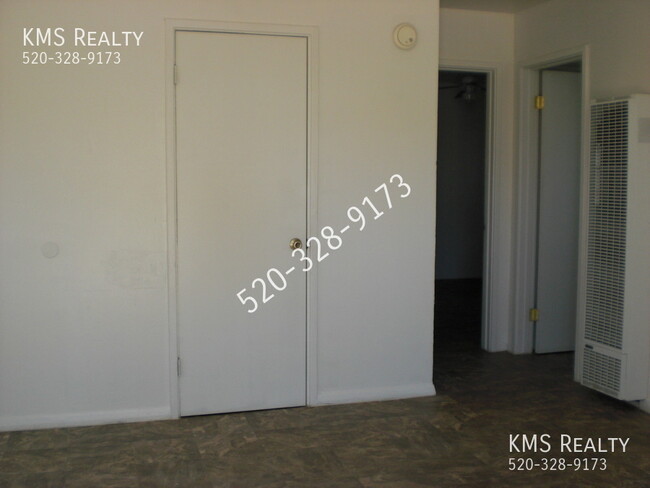 Foto del edificio - 1 bedroom 1 bath Duplex OWNER/AGENT