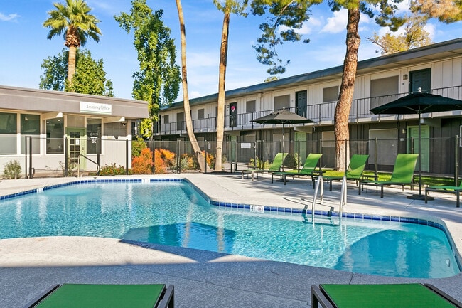 Resort Style Pool - SITE Scottsdale