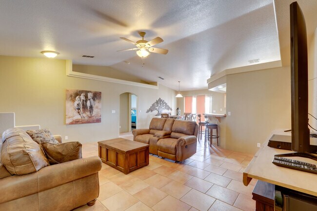 Foto del edificio - 2598 Rainbow Ave N
