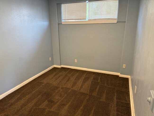 Building Photo - BALANCE OF SEPTEMBER RENT FREE!