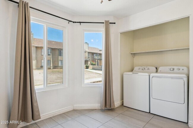 Foto del edificio - 5236 W Peoria Ave