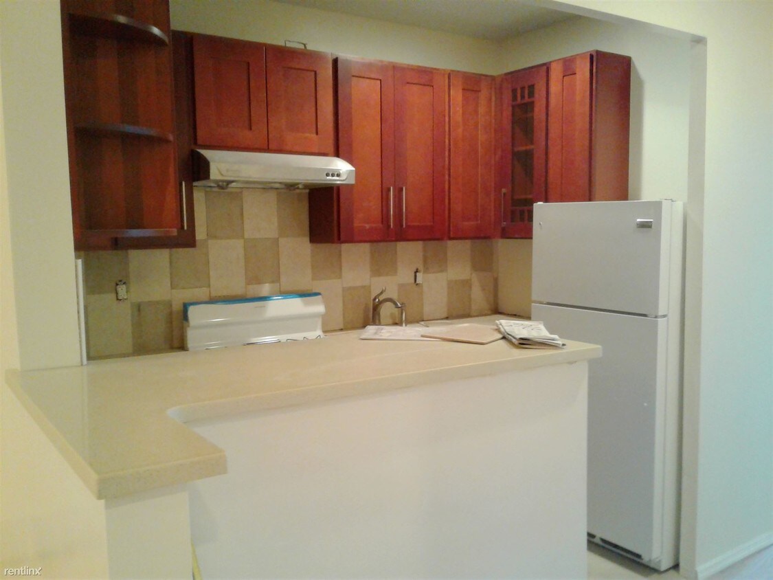 Primary Photo - 346 Thomas S Boyland St
