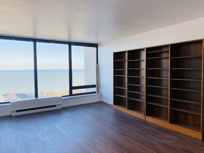 Foto del edificio - 5445 N Sheridan Rd