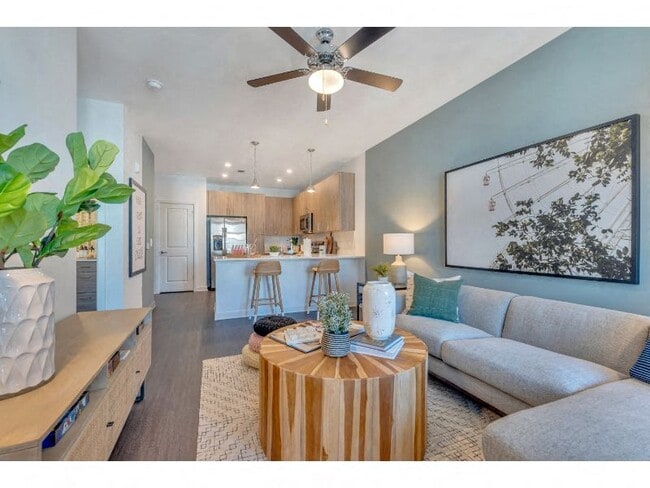 Building Photo - Alta Purl