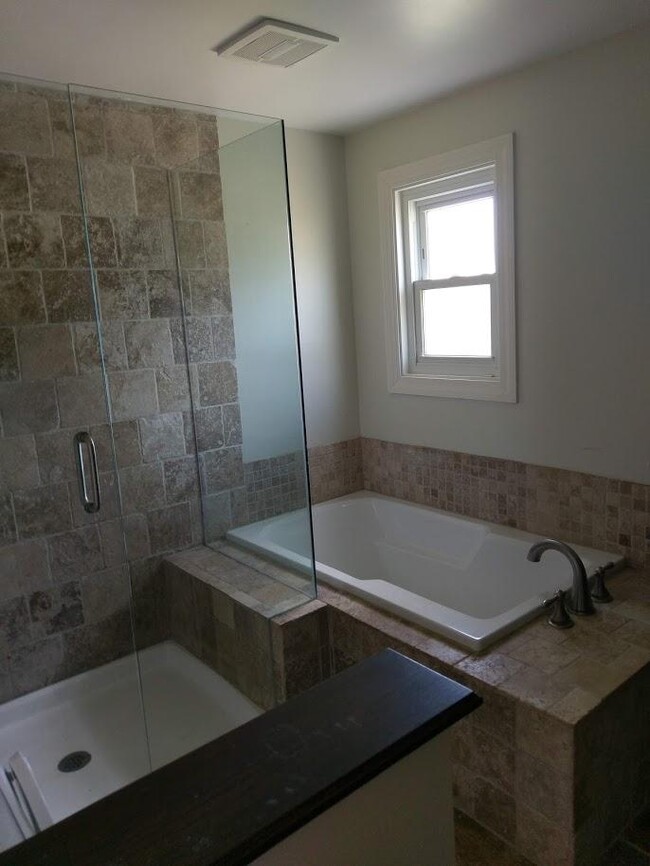 Foto del edificio - 6474 Branch Hill-Guinea Pike