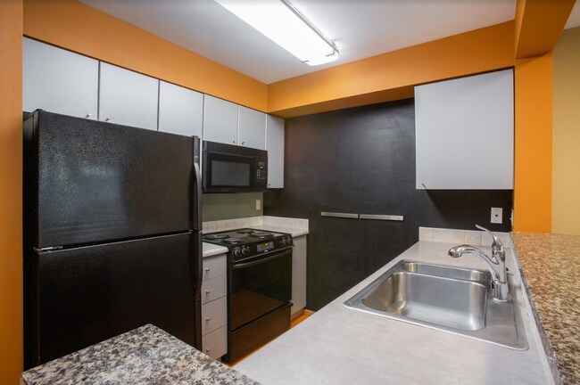 Photo - 1125 E Olive St Townhome