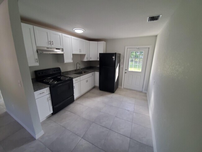Building Photo - 4001 I Ave