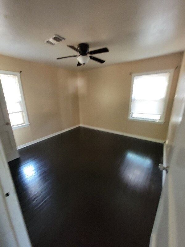 Foto del edificio - 717 Mickan St