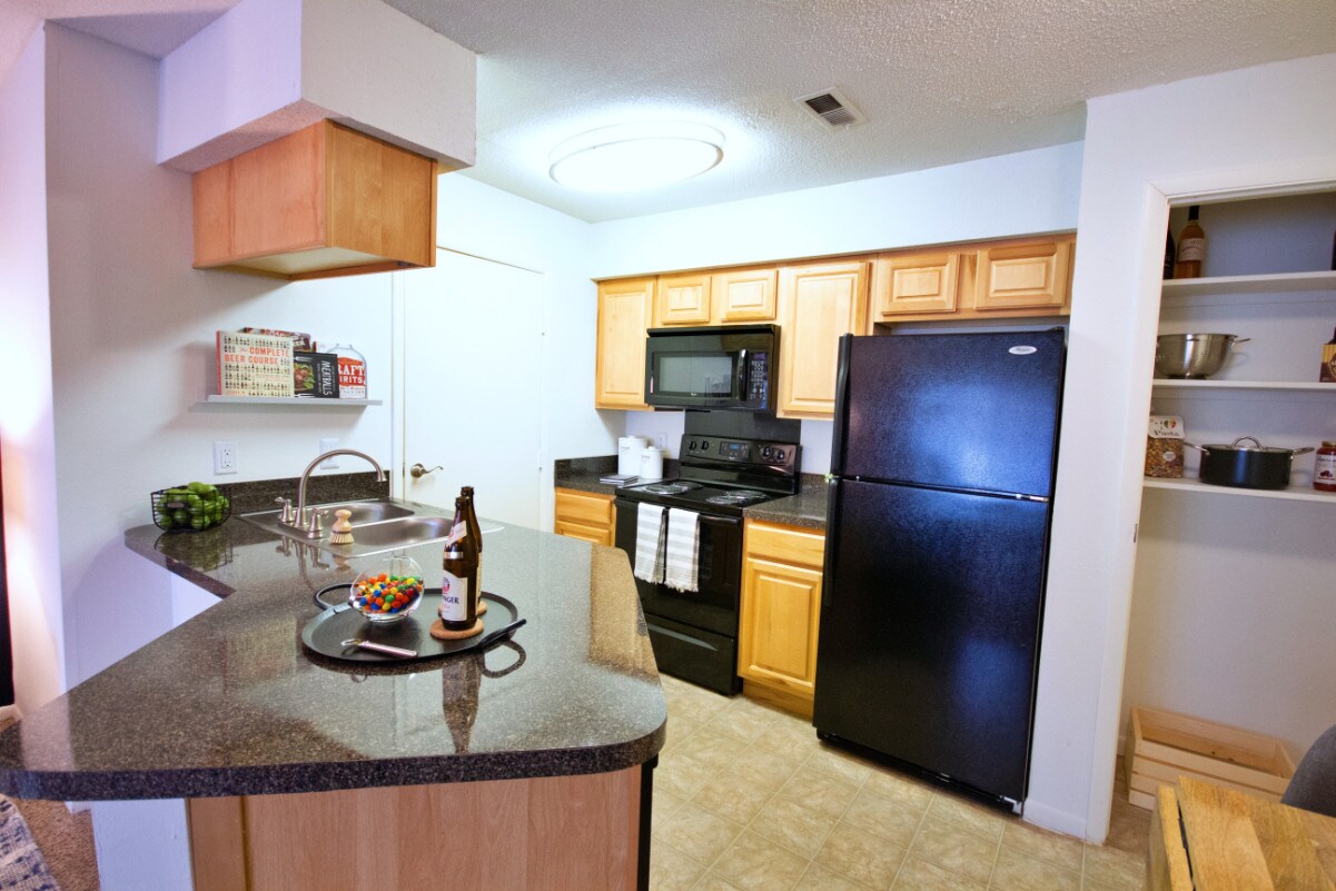 TGM Meadow View 3300 W DublinGranville Rd Columbus, OH Apartments