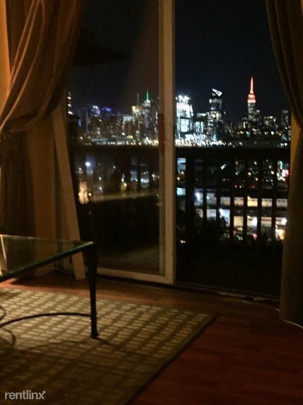 Foto principal - 812 Palisade Ave