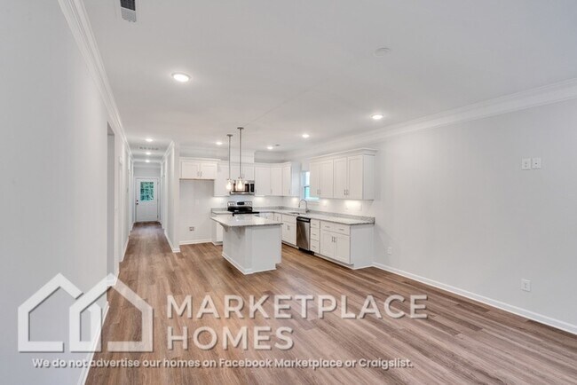 Foto del edificio - 3910 Standish Dr