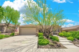 Building Photo - 1630 Sebring Hills Dr