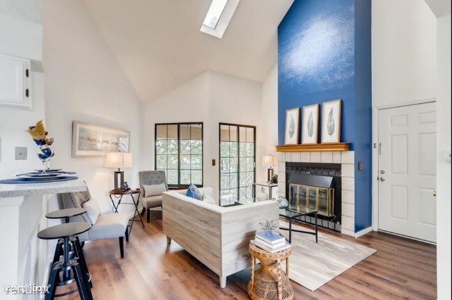 Building Photo - 4767 White Rock Cir