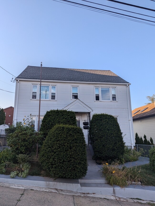 Building Photo - 65 Hayes St