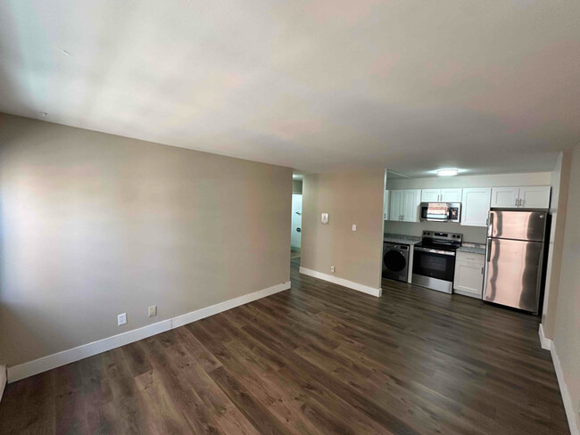 Foto del edificio - 1560 N Prospect Ave