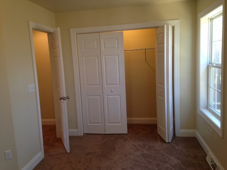 bedroom - 3525 Polly Rd