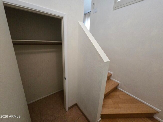 Foto del edificio - 925 N College Ave