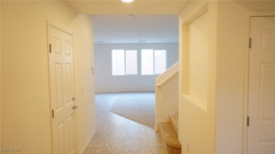 Building Photo - 10720 Elfstrom Ave