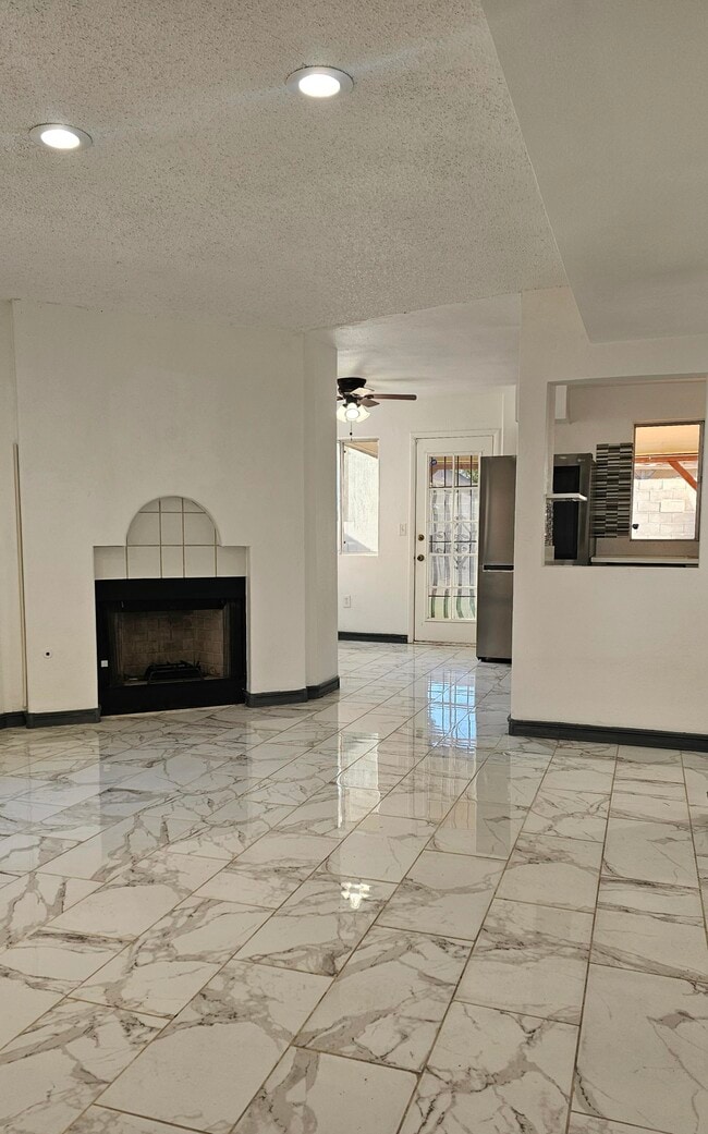 Foto del edificio - 2229 Goldhill Way