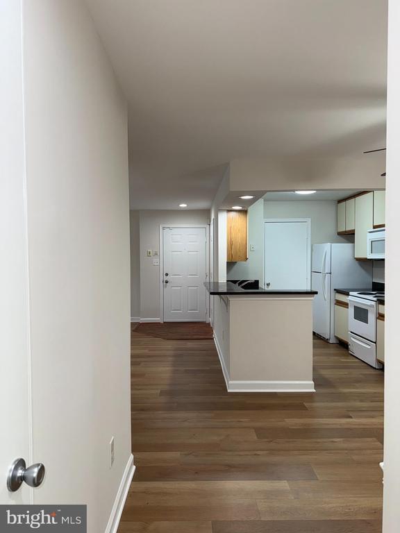 Foto principal - 3321 Sir Thomas Dr