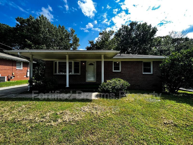 Primary Photo - 1908 Rayston Dr