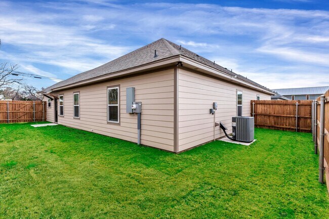 Foto del edificio - 404 Lake View St