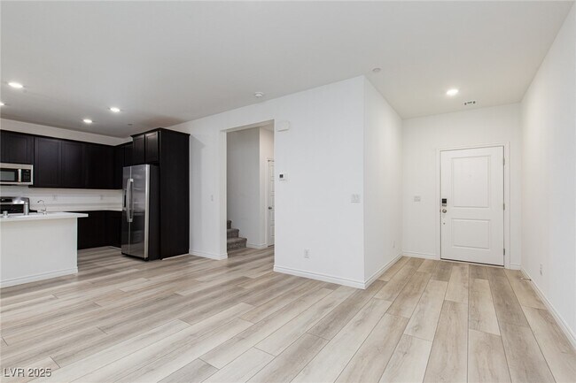 Building Photo - 2532 Vittora Pointe St