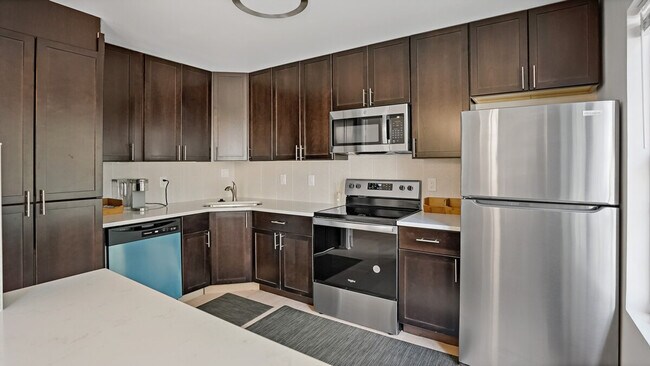 Foto del edificio - 2310 Colts Neck Rd