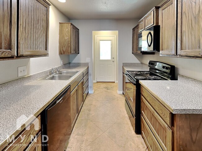 Foto del edificio - 224 Walnut Bend Rd