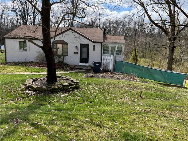 Primary Photo - 249 Coral Dr
