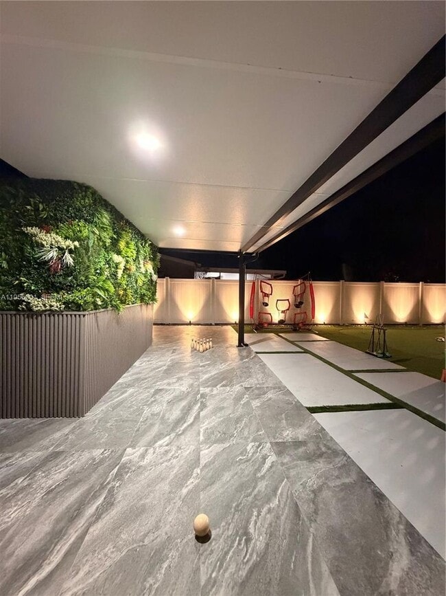 Building Photo - 2340 SW 42nd Way