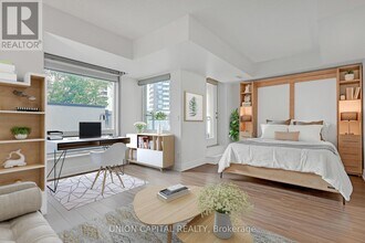 Building Photo - 8 Scollard St