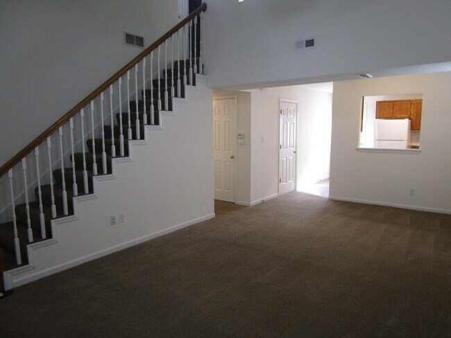 Building Photo - 3528 Prescott Dr