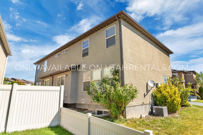 Foto del edificio - 596 W Goldenrod Way