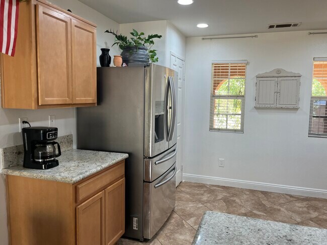 Foto del edificio - 3117 E Lingard St